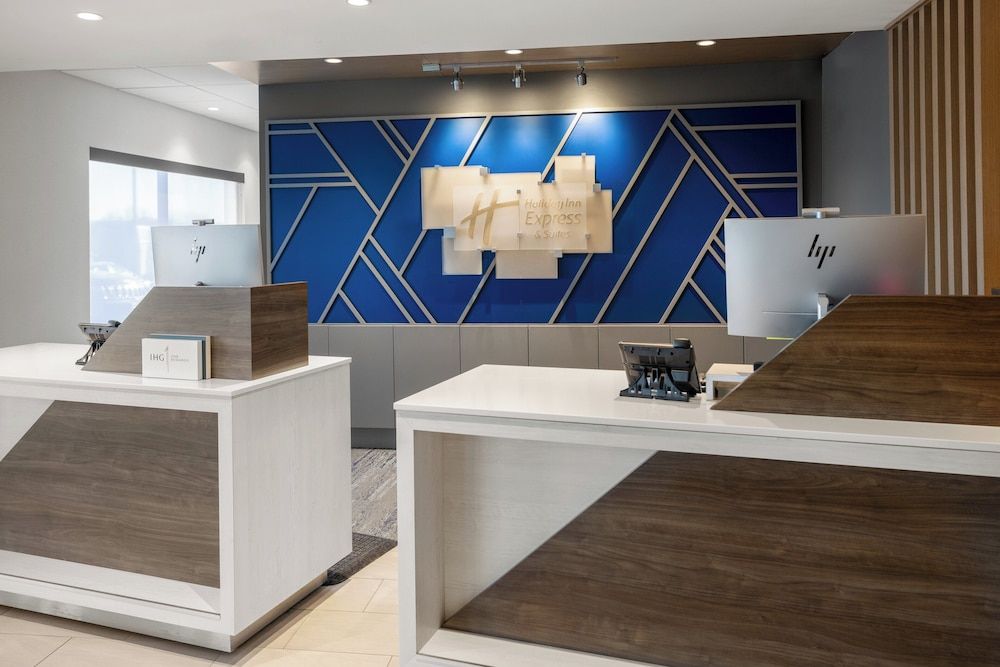 Holiday Inn Express And Suites Waynesboro East 3