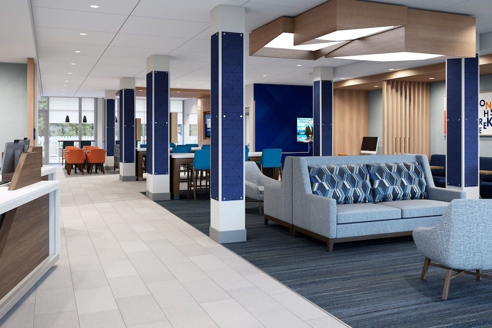 Holiday Inn Express and Suites Lima 2