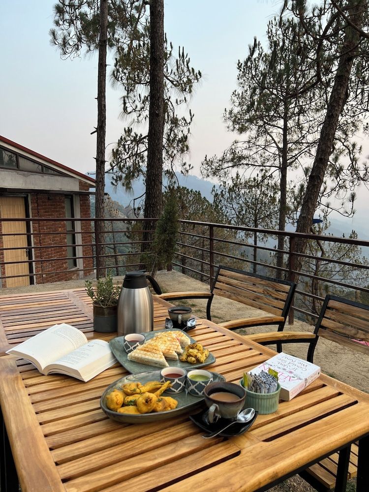 Blusalz Escapade, Lansdowne - Uttarakhand By Zuzu 2