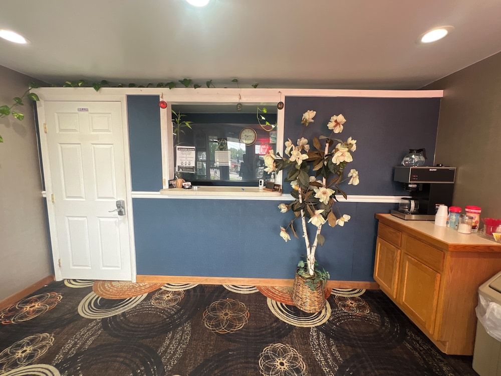 Fairbridge Inn Express 2