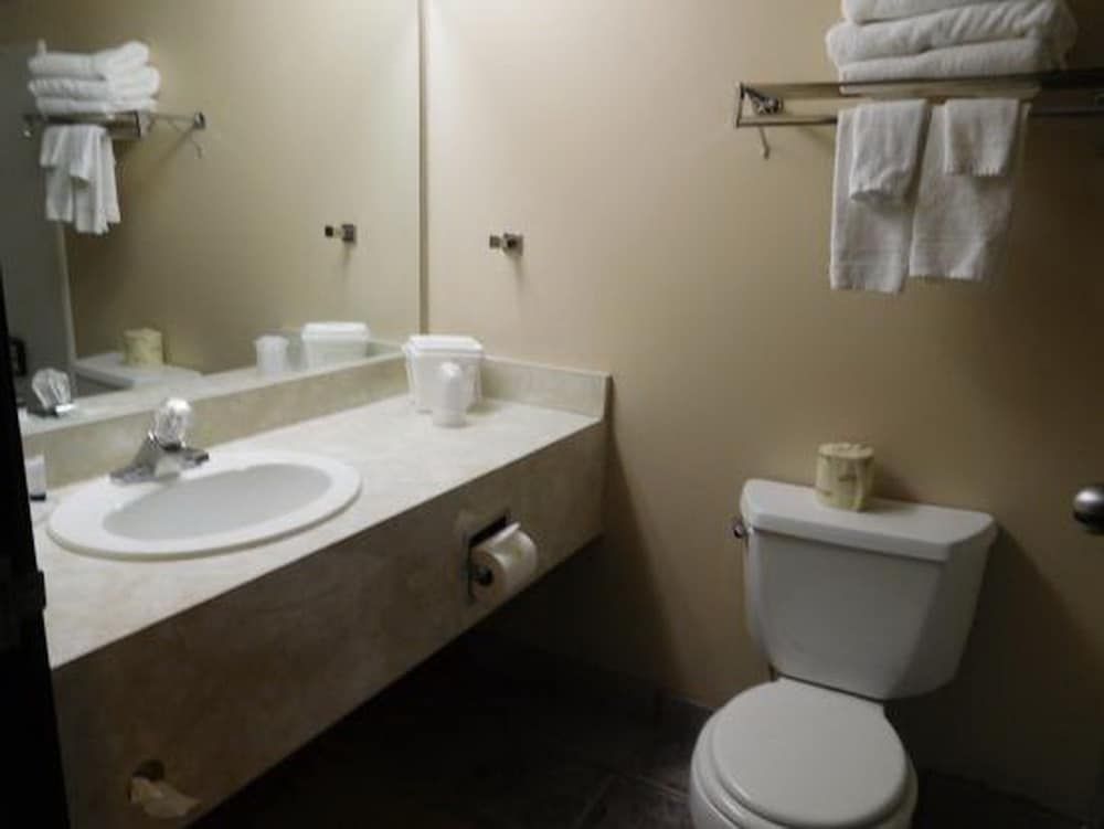 Fairbridge Inn Express 3