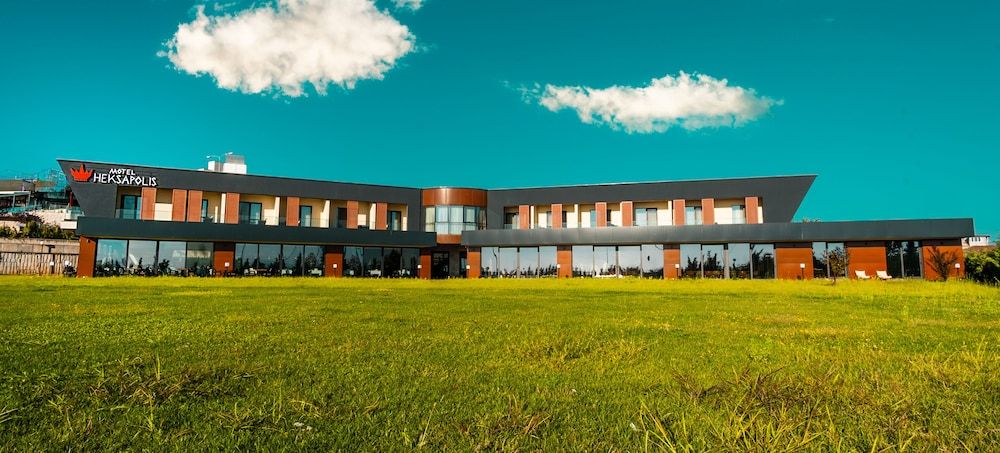 Hotel Heksapolis Restaurant Spa -1 estrelas em Tavşancıl