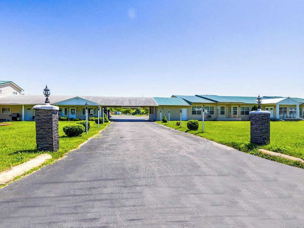 Country Hearth Inn & Suites By OYO Sturgis 2 estrelas em Sturgis