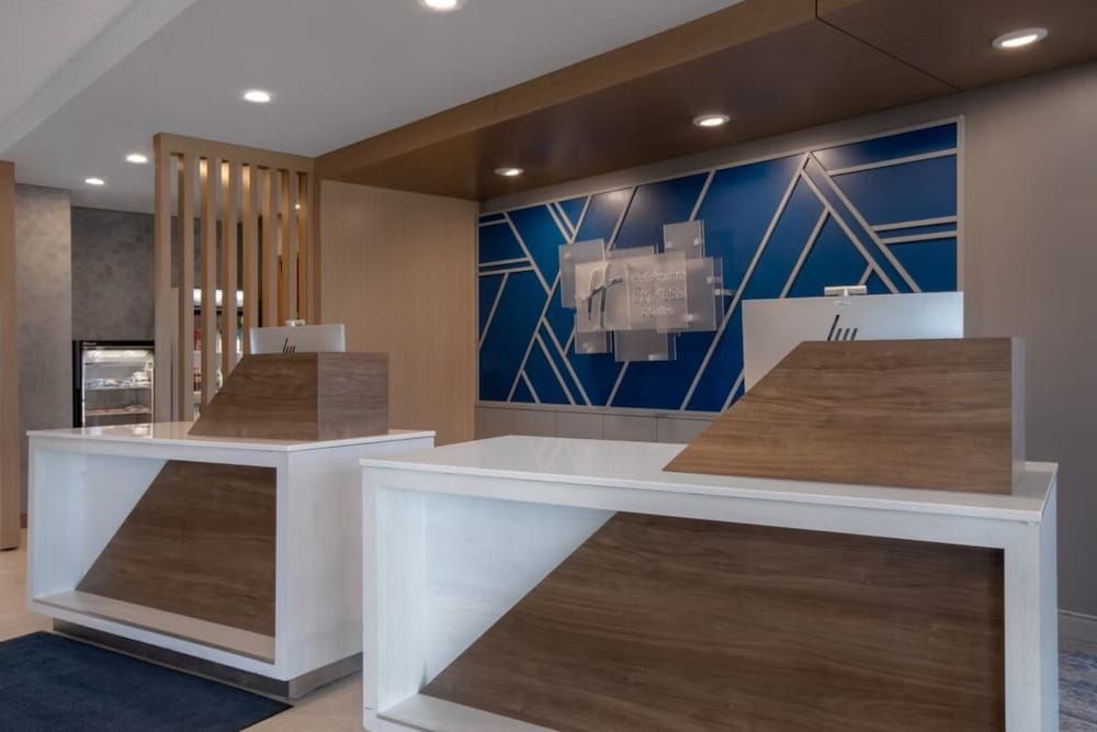 Holiday Inn Express And Suites Oscoda 2