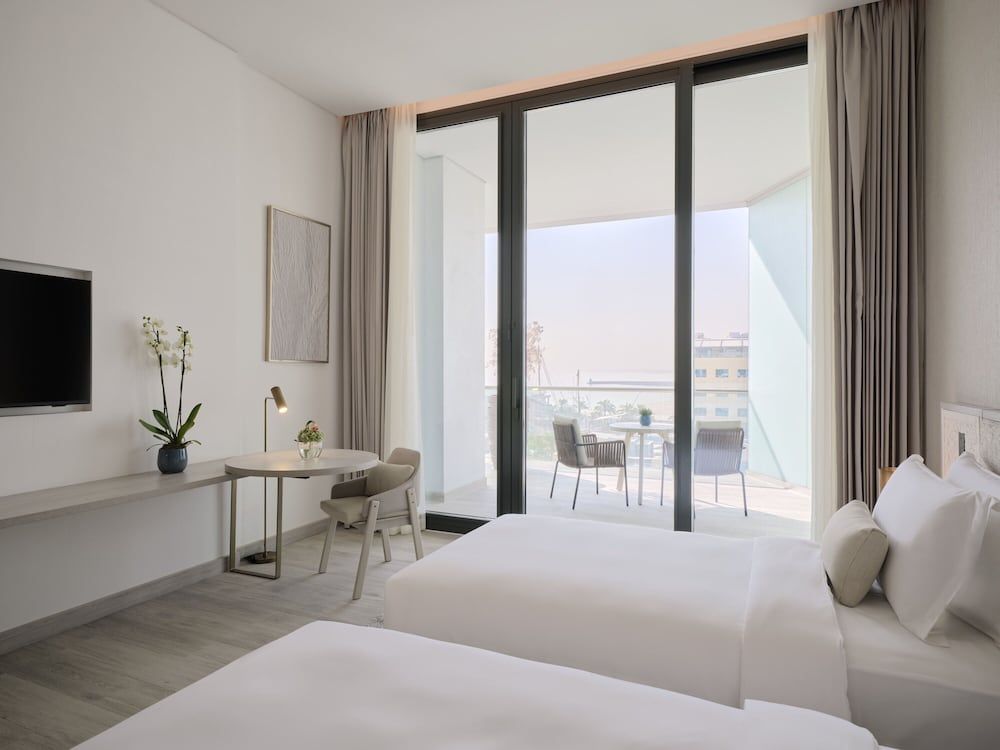 Vignette Collection Arabella Beach Hotel Kuwait 2