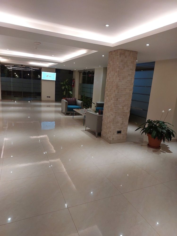 Canary Hotel Kampala 2