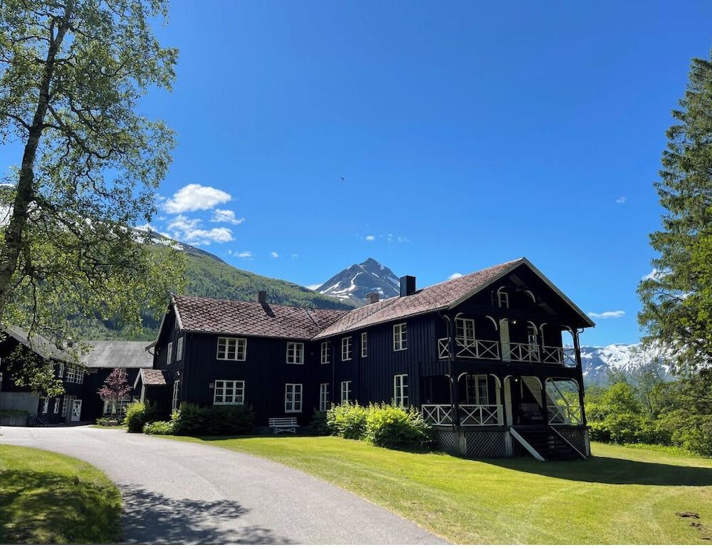 Phillipshaugen Lodge -1 estrelas em Øksendalsøra