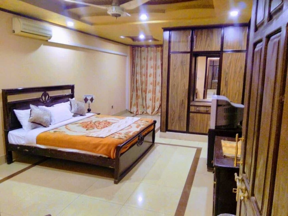 Pyramid International Guests House 3