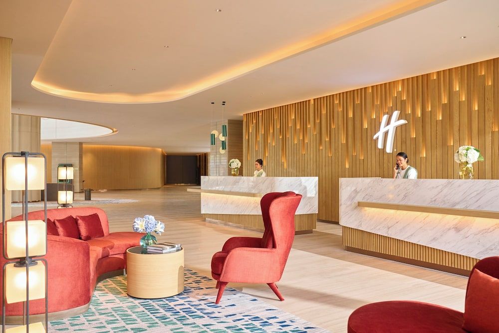 Holiday Inn & Suites Vientiane 2