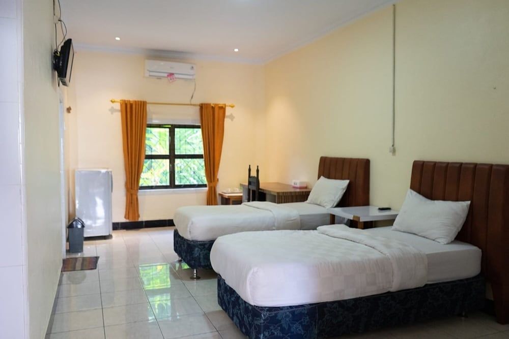 Malibou Hotel Medan By Zuzu 3