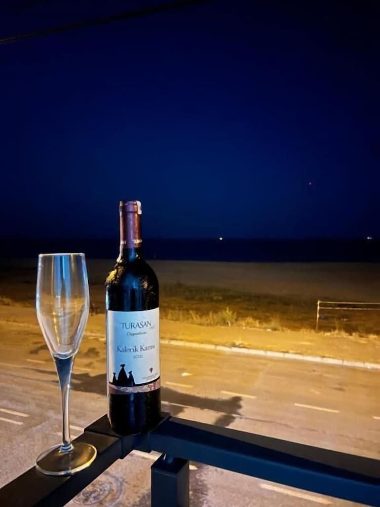 Airport Black Sea Hotel & Restaurant 2