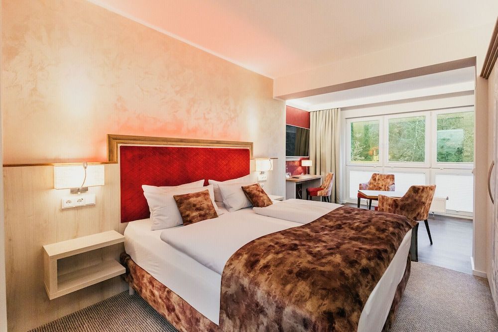 Waldhotel Ehrental 3