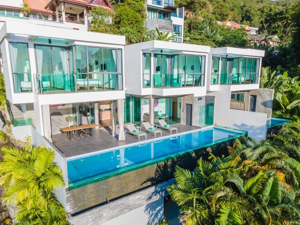 Baan Saint Tropez Villas Kata Beach 4 estrelas em Praia de Kata