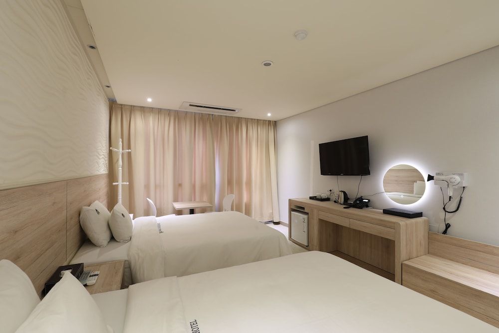 Hotel The Sea Star 3