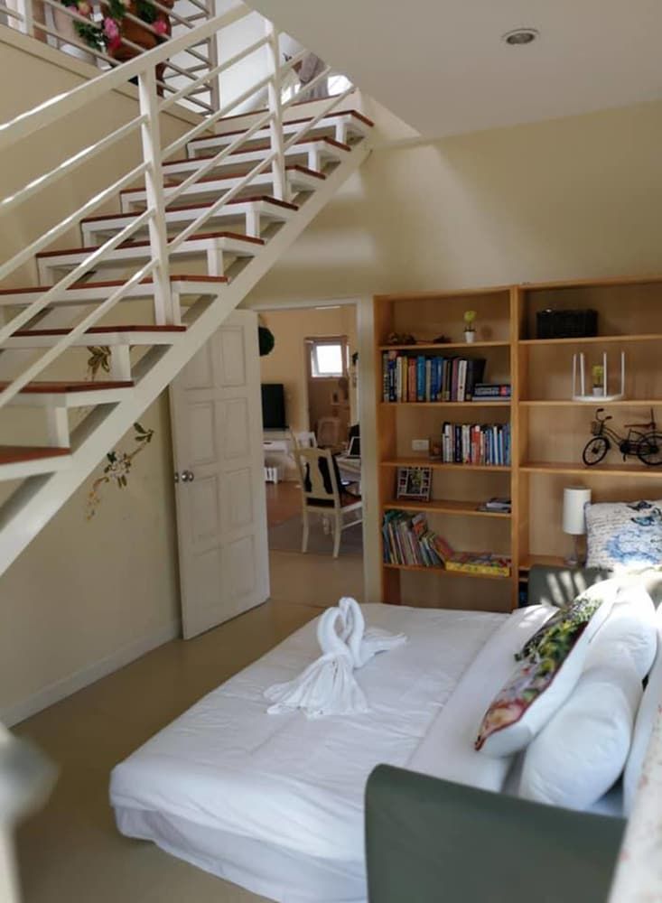 Misty English Cottage 3