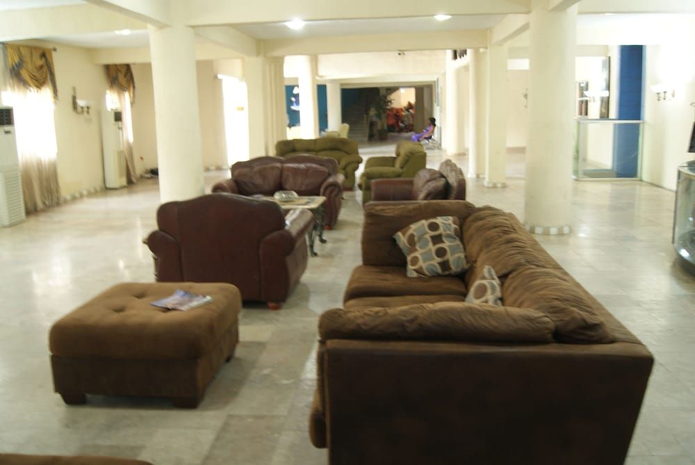 Tiffany Hotel and Towers 3