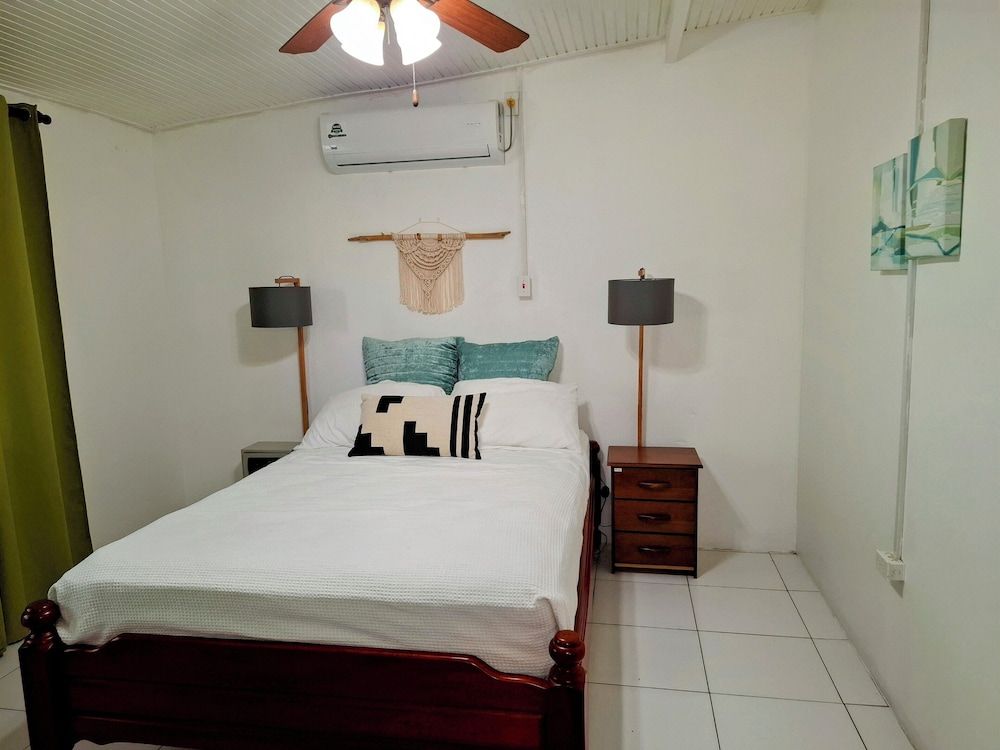 Lorna Cottage Sandy Point 3