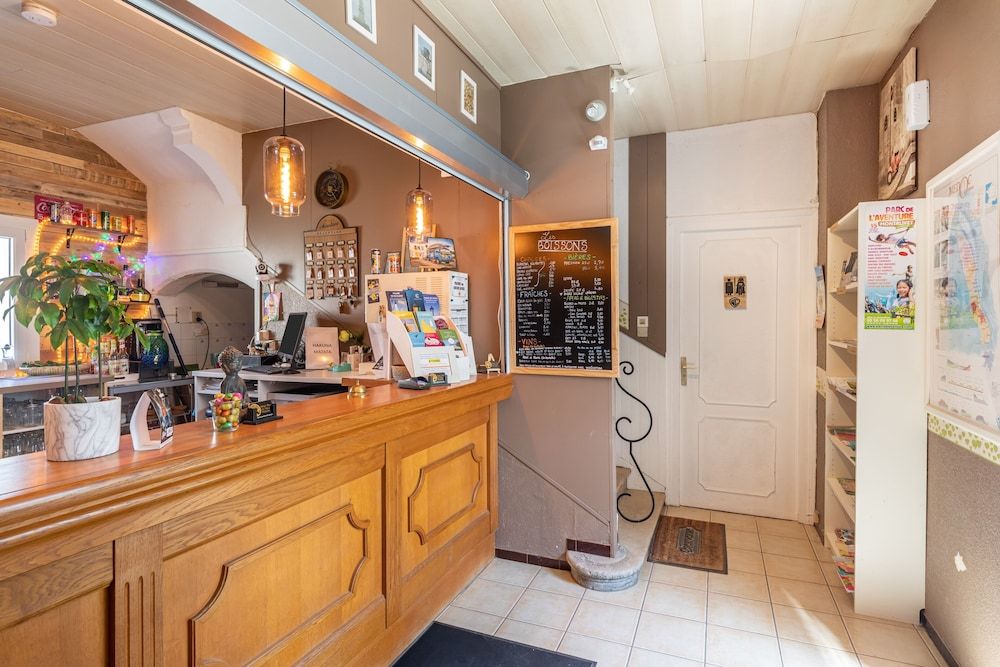 Hotel les vieux Acacias 2