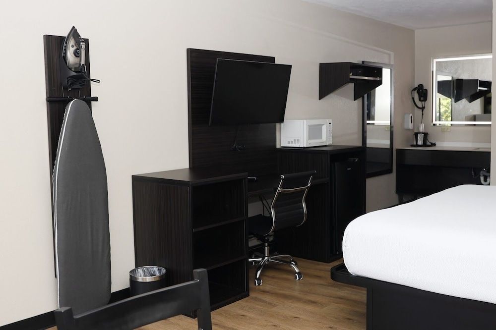 Paragon Inn Hillsboro 3