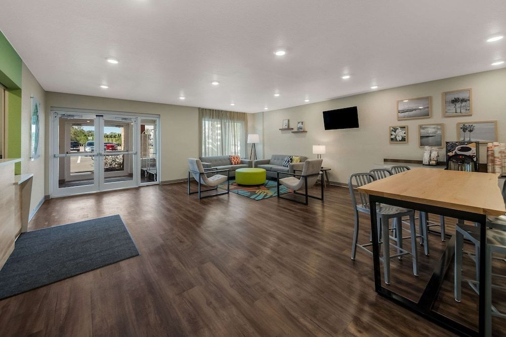 Woodspring Suites Wesley Chapel Tampa 2