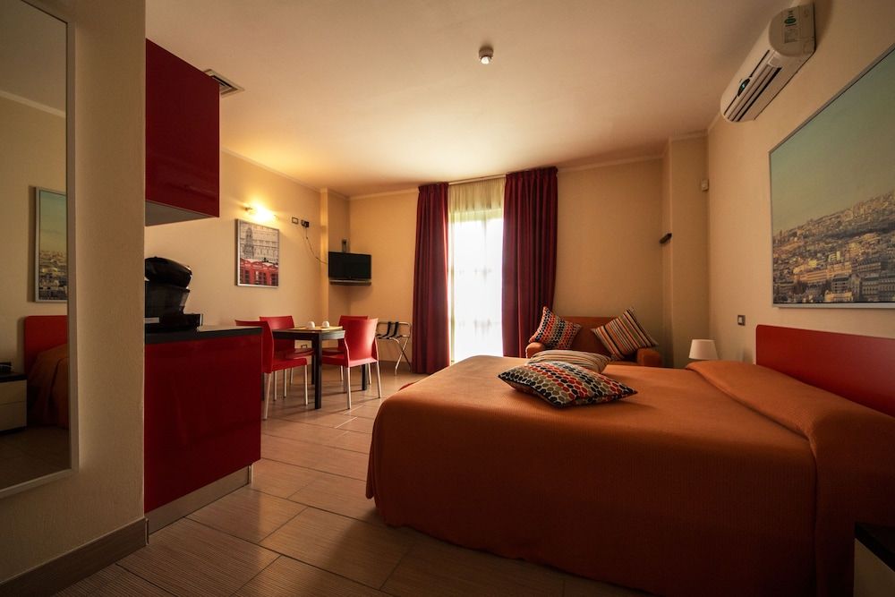 Easy Space -1 estrelas em Bientina