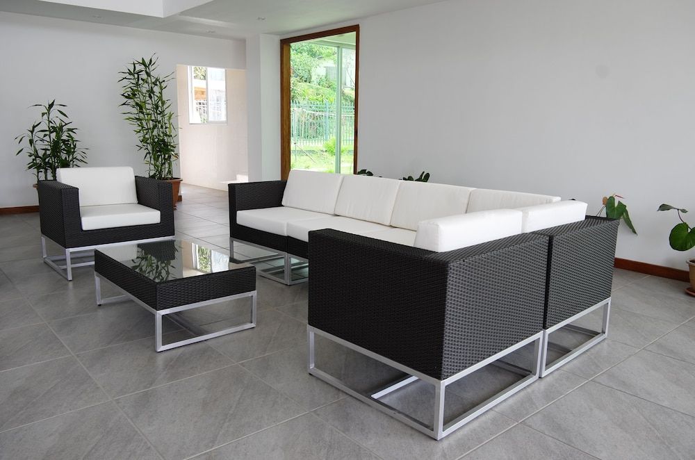 Luganvilla Business Hotel and Restaurant 2