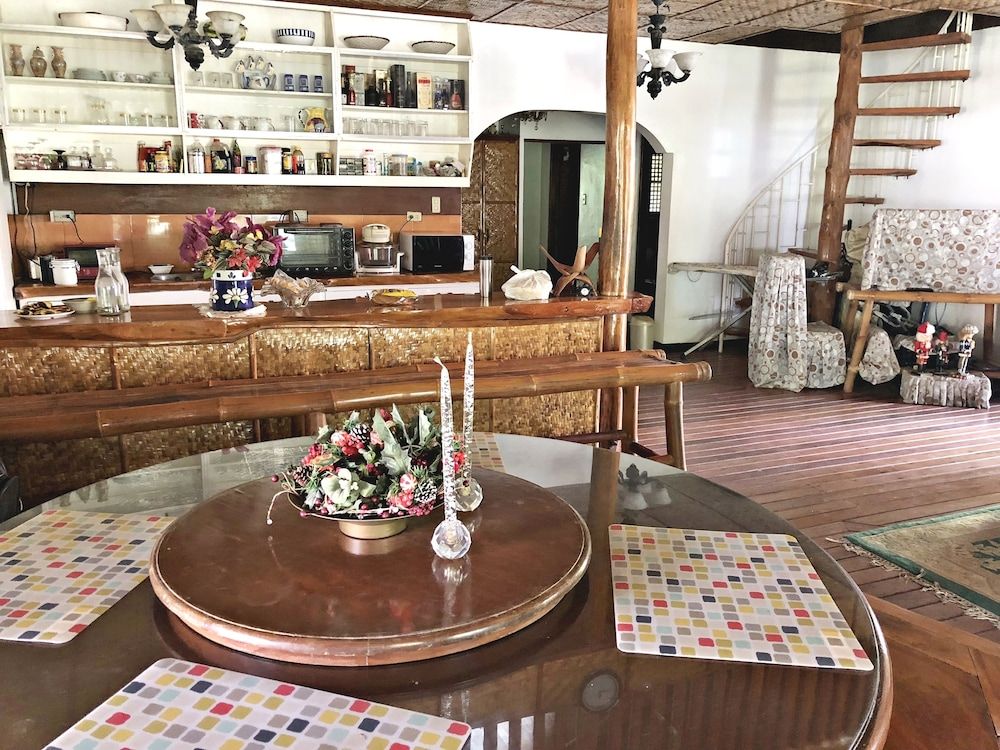 The Pelican's Resort 2