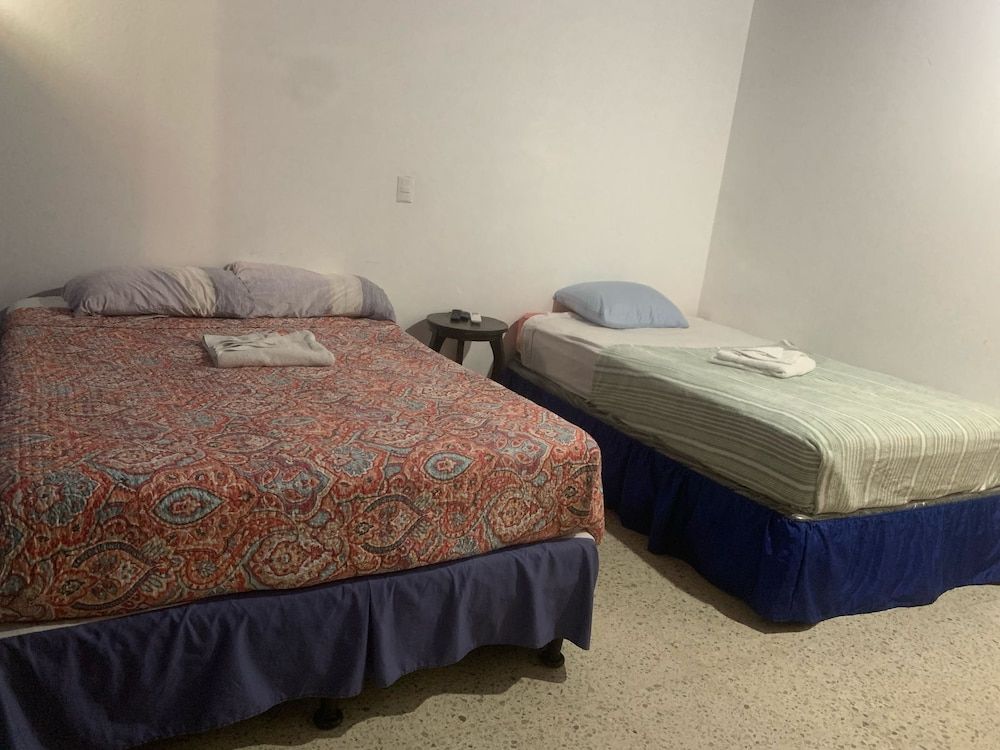 Volcano Hostal Y Restaurante -1 estrellas en San Salvador