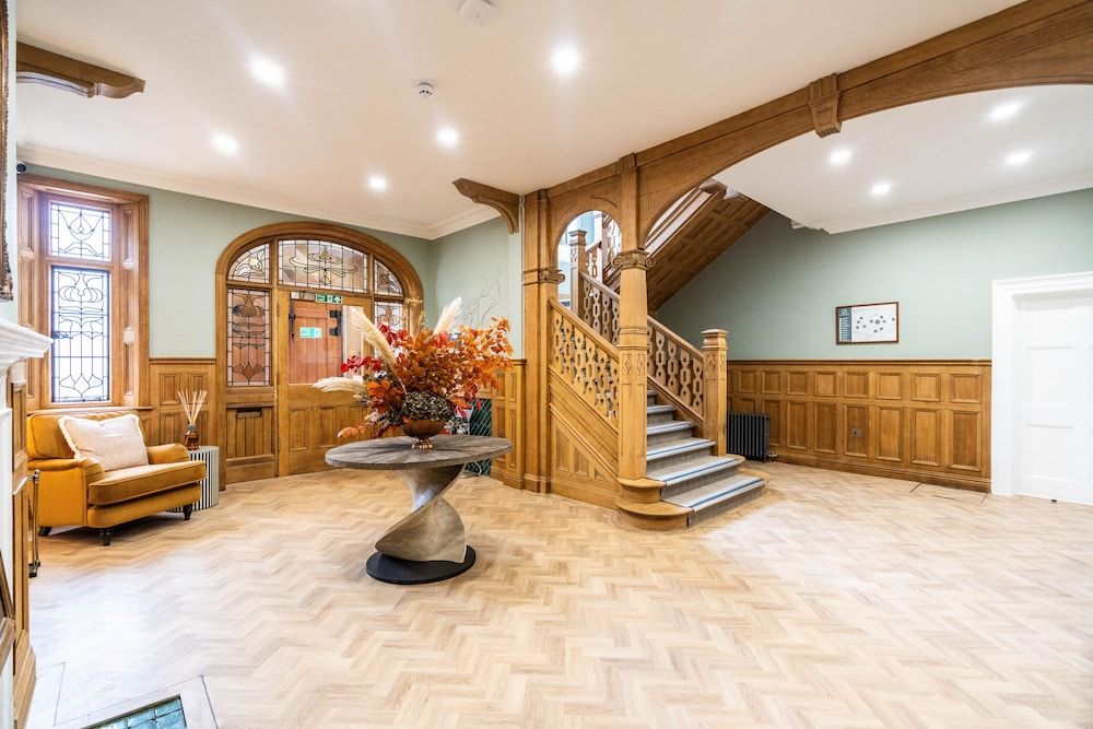 Old Abbey House Hotel 2