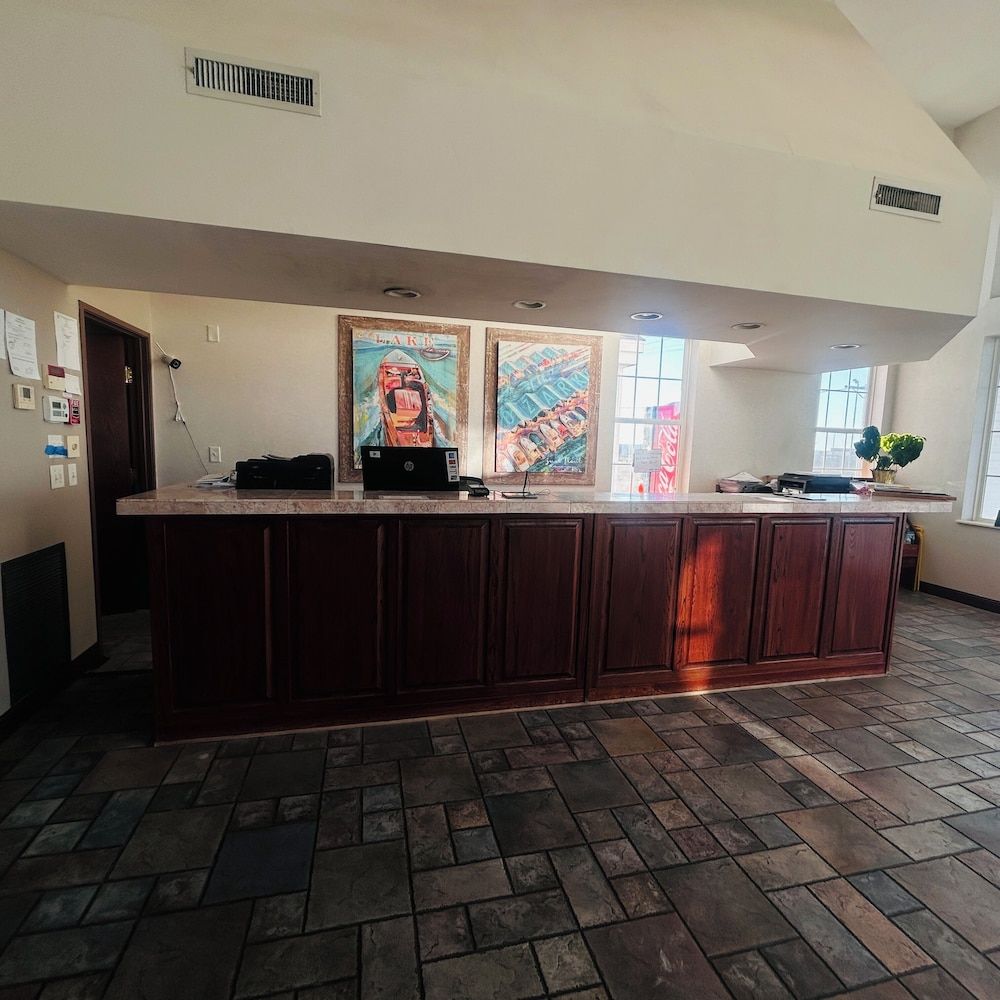 Osage Village Inn Near Lake Ozarks US 54 2