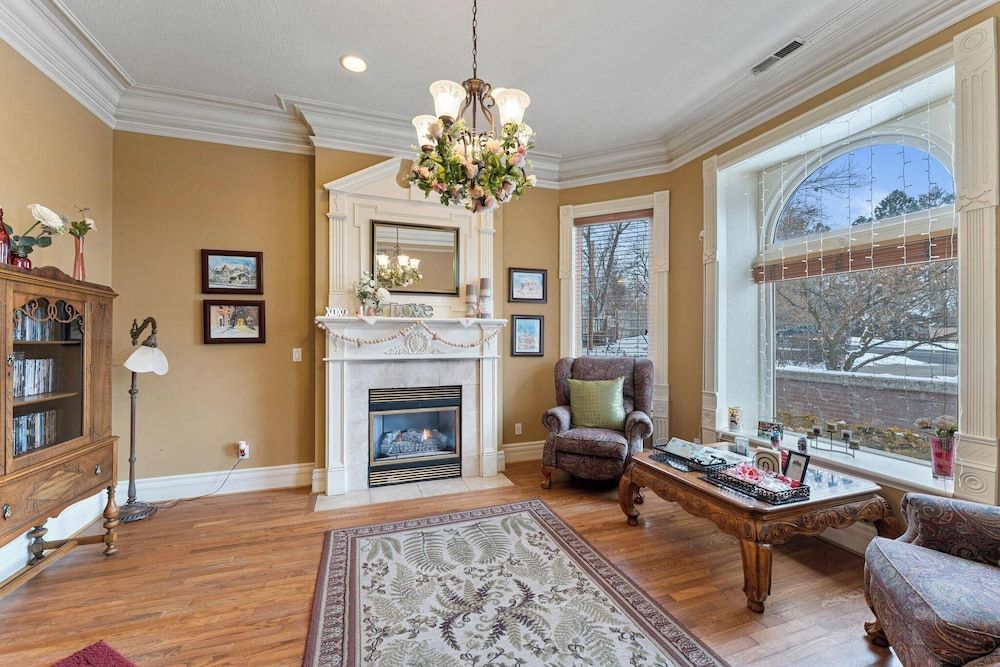 The Anniversary Inn Logan 3