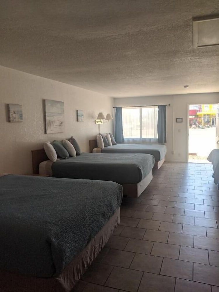 Little Daisy Motel 2