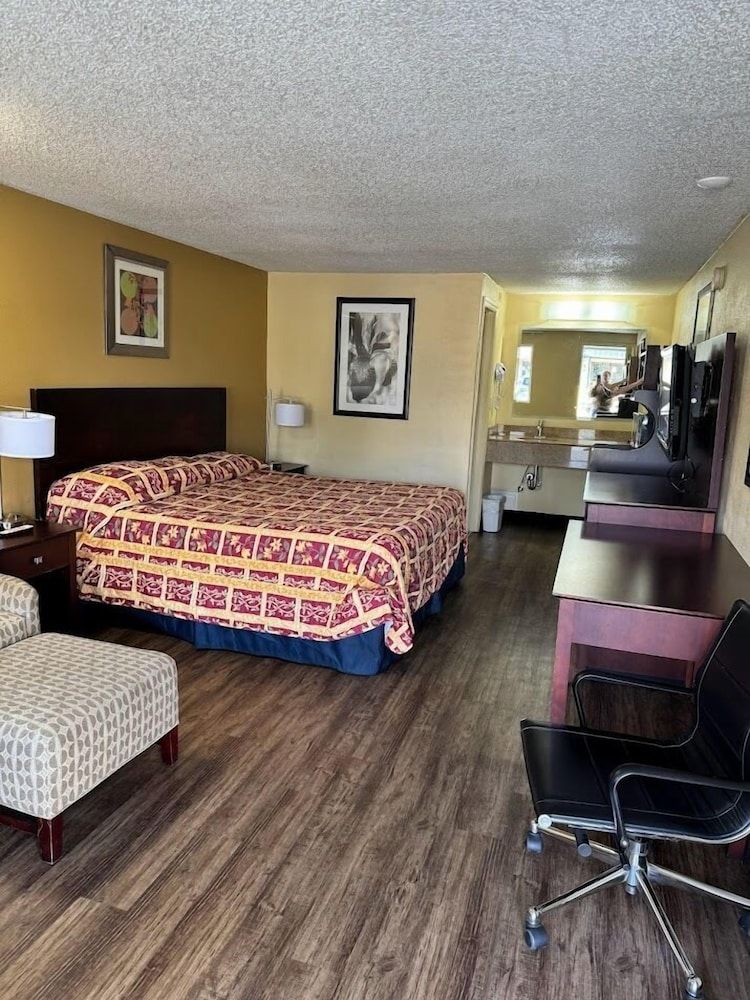 Somatel Goodlettsville 3