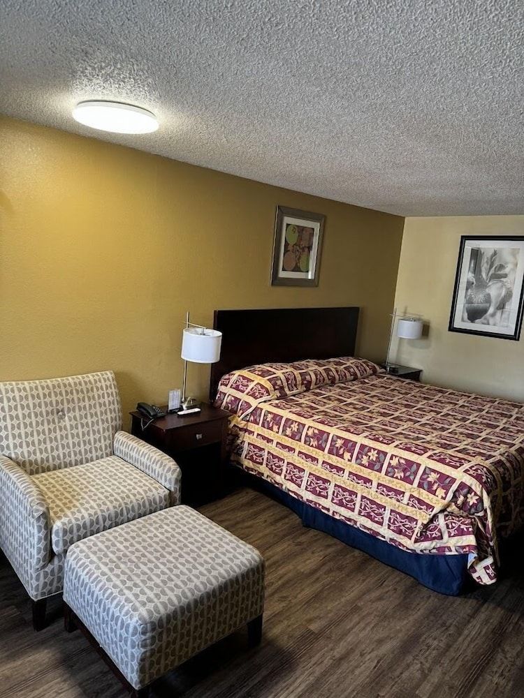 Somatel Goodlettsville 2