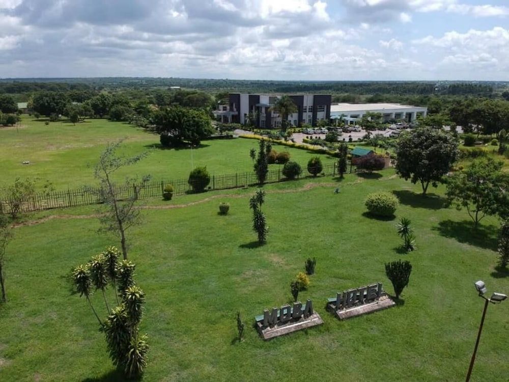 Moba Hotel & Convention Centre 4 estrelas em Kitwe