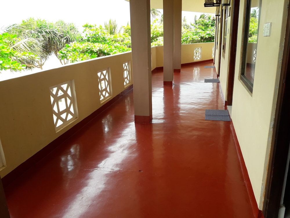 Sea View Beach Hotel 2