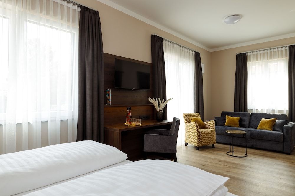 Herzl Hotel Bei Erding 4 estrelas em Forstern