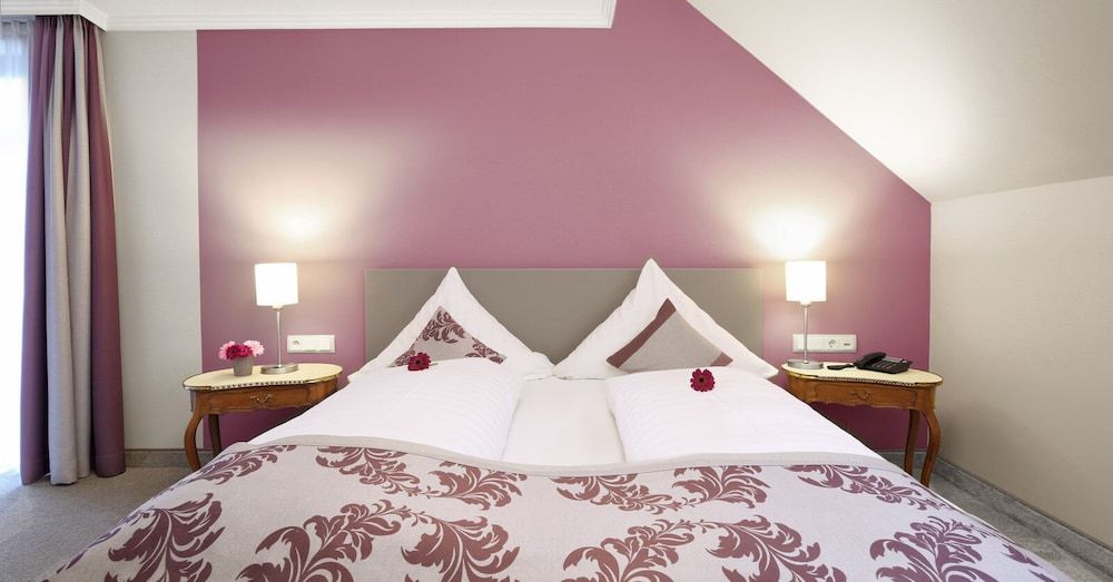 Hotel Restaurant Paradeismv Hle 2