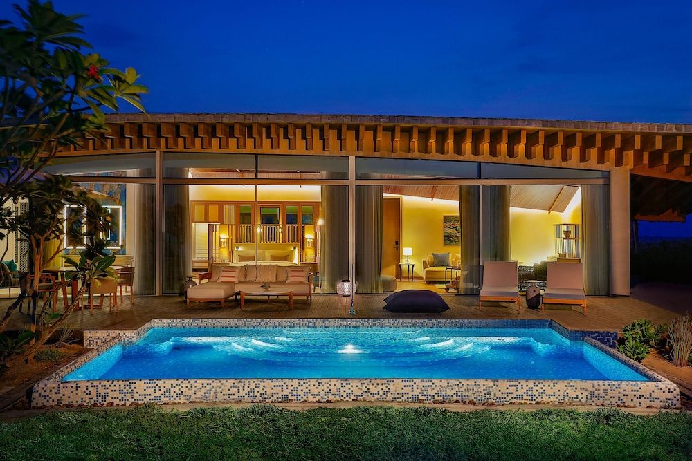 The St. Regis Red Sea Resort 3