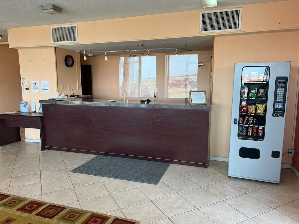 Travelerslodge Motel 3