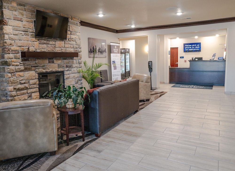 Cobblestone Hotel & Suites - Lamar 2