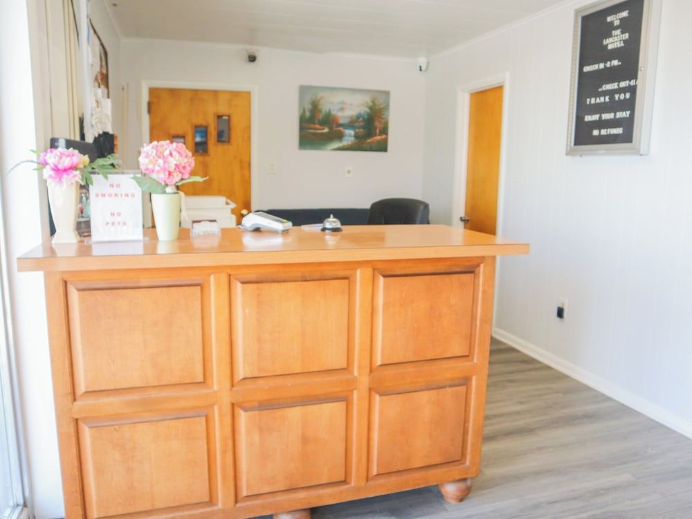 The Lancaster Motel By OYO Ronks near Paradise 2