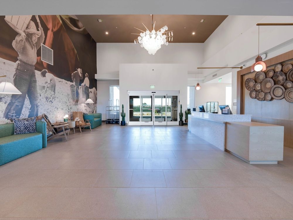 Cambria Hotels & Suites Imperial 2