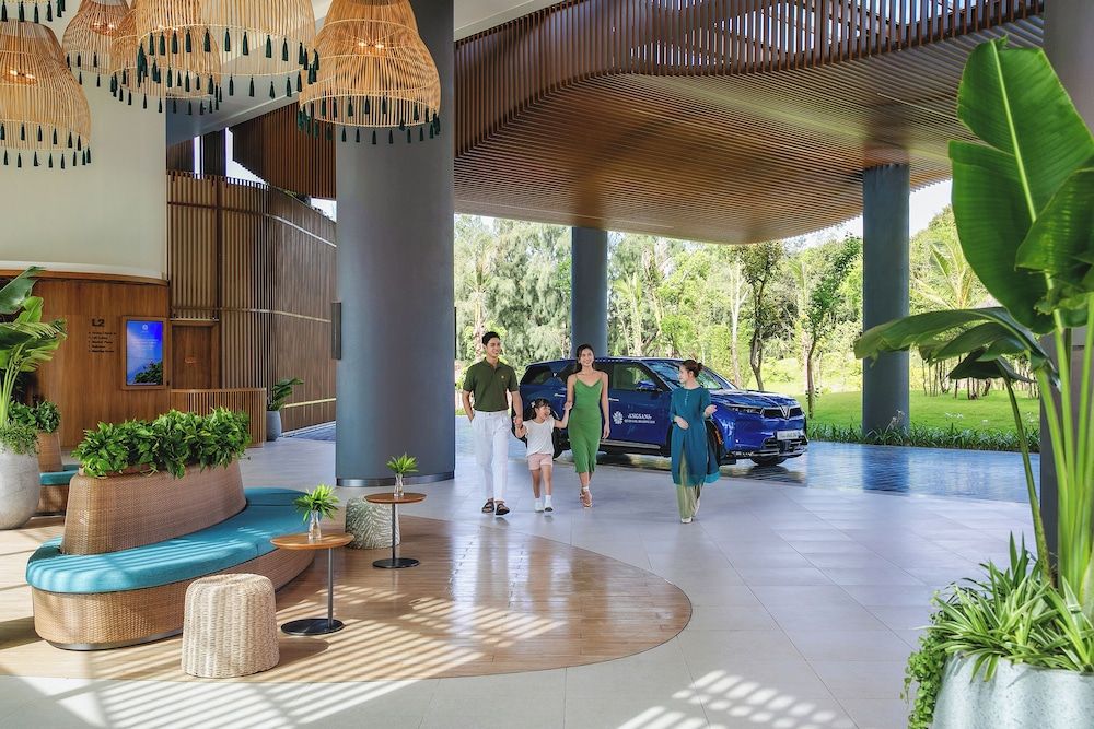 Angsana Quan Lan Ha Long Bay Hotel & Resort 2