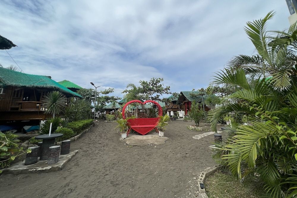 Lover's Point Beach Front Resort By Zuzu 2