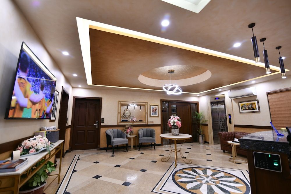 Royal Regency Hotel 2