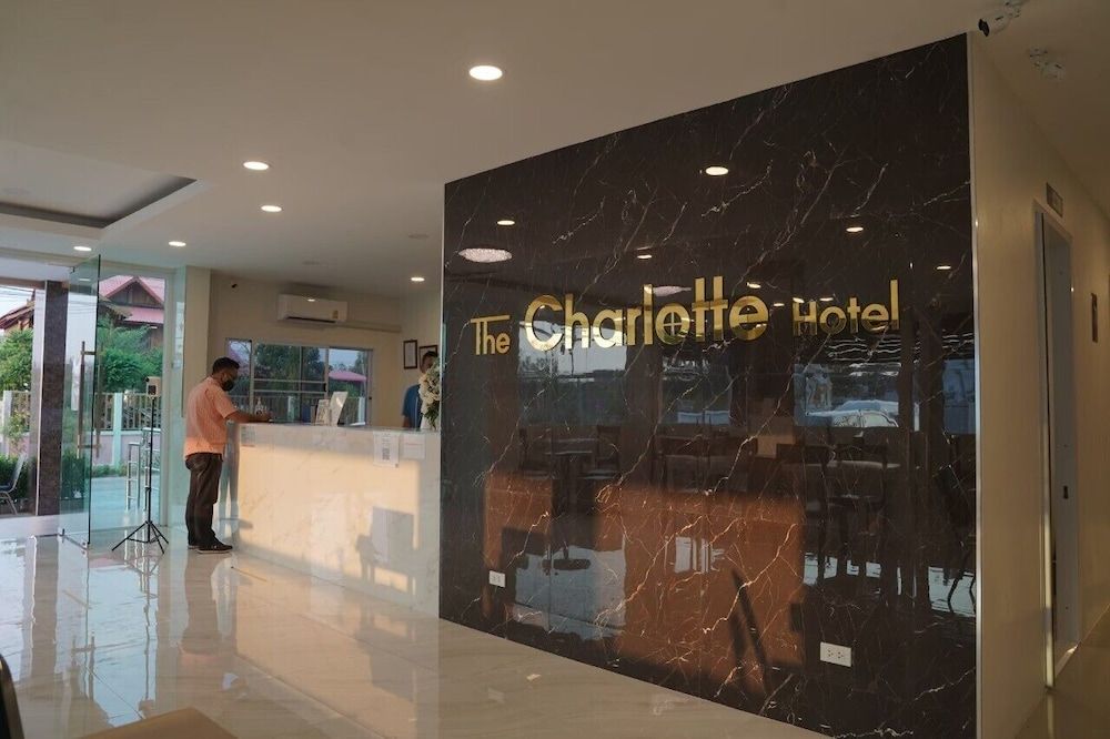 The Charlotte Smart Hotel Lopburi 2
