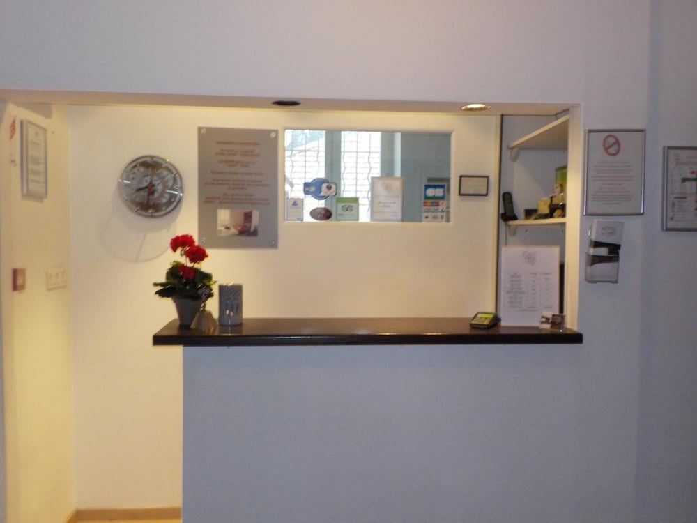 Hôtel du Midi 2 estrelas em Domène