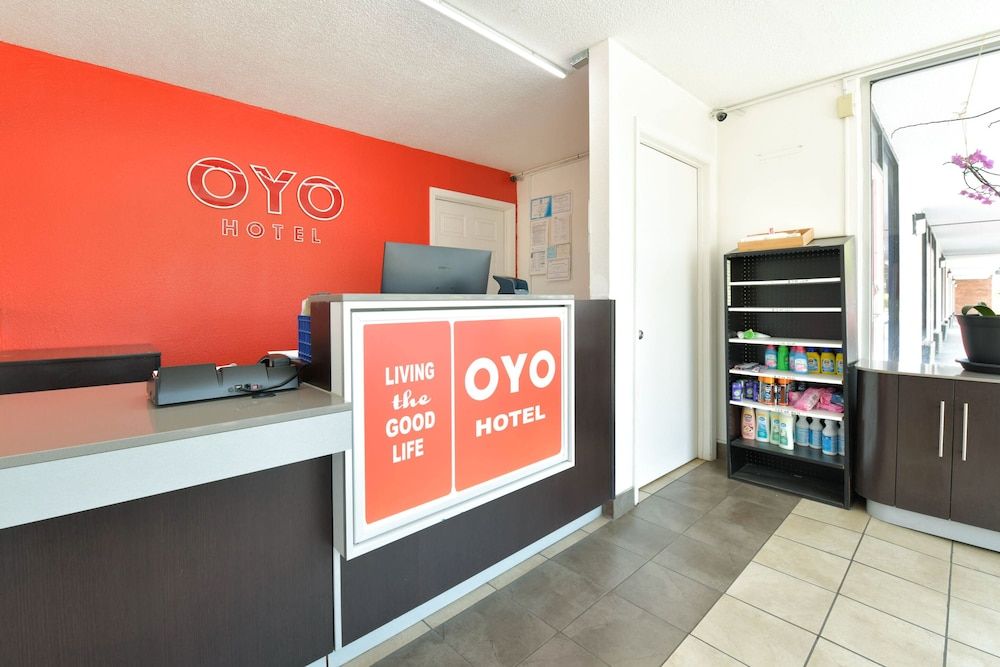 OYO Hotel Valdosta GA I-75 2
