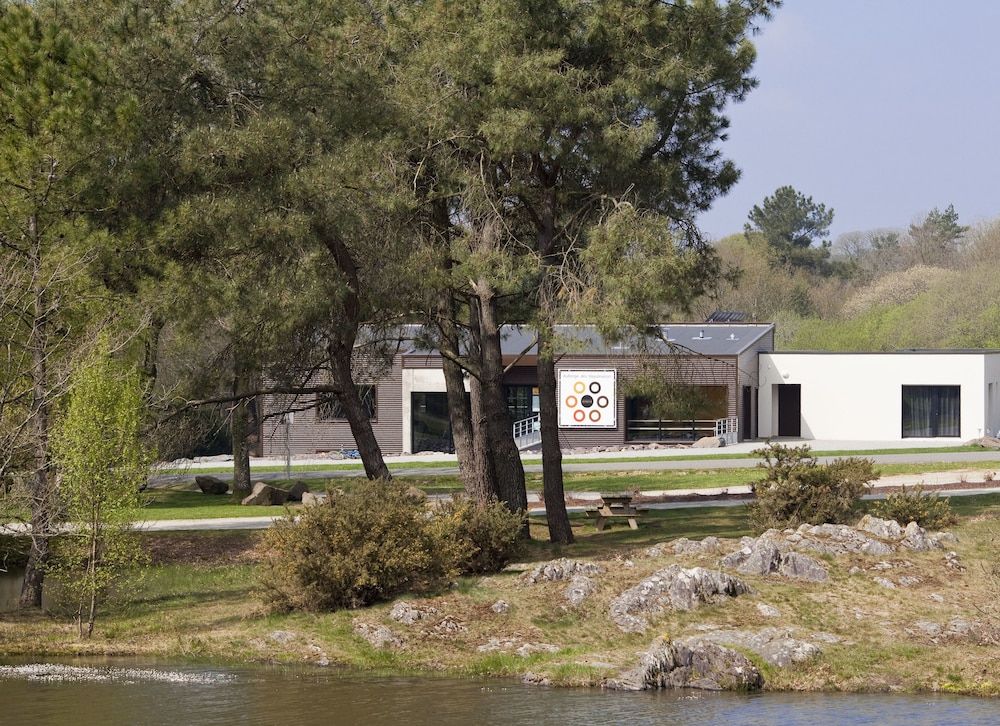 Auberge Des VoyaJoueurs 2 estrelas em Monteneuf